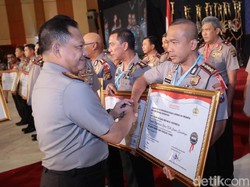 Polrestabes Surabaya Sabet 3 Penghargaan dari Kapolri