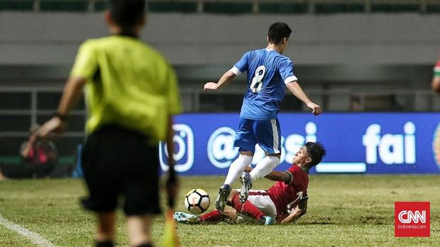 Tensi pertandingan memanas di babak kedua.