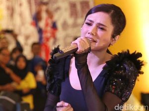 Pesona Mulan Jameela, Michelle Ziudith hingga Chacha Frederica