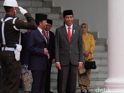 Sultan Brunei Ingin Beli Alutsista Buatan Indonesia