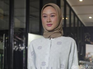 Ria Miranda Rilis Koleksi Baju Ramadan yang Cocok untuk Ibu Muda Ria Miranda Rilis Koleksi Baju Ramadan yang Cocok untuk Ibu Muda