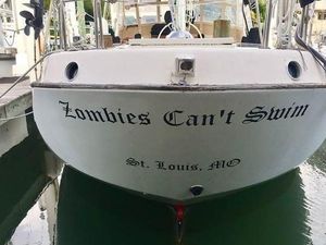 Kalau Anda Punya Perahu, Mau Diberi Nama Apa?