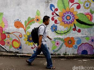 Di Pejaten, Ada Kampung Warna-warni Juga Lho