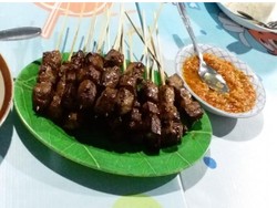 Jalan-jalan ke Gorontalo, Jangan Lupa Makan Sate Tuna