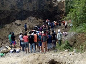 1 Orang Ditemukan Tewas Tertimbun Longsor di Wonosobo