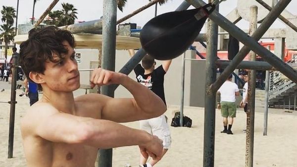 Rahasia Otot Besar Tom Holland, Sang Spider-Man di Infinity War