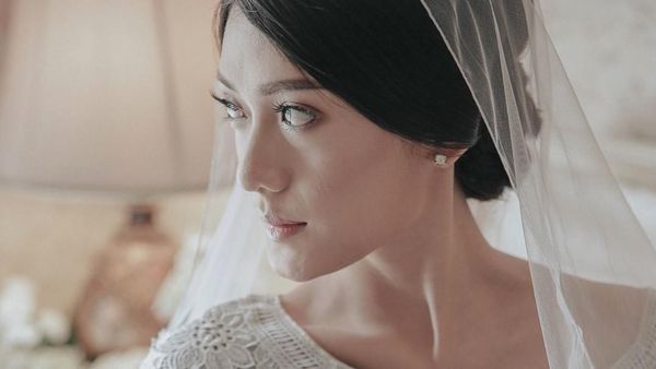 Penampilan Calon Istri Raditya Dika, Aksi Energik Rita Ora