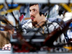 Ambyar, Investor Kabur! Harga Bitcoin Anjlok ke Level Terendah