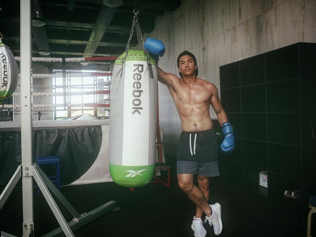 Abdul Mateen, Pangeran Tampan dari Brunei yang Sixpack dan Doyan Olahraga Abdul Mateen, Pangeran Tampan dari Brunei yang Sixpack dan Doyan Olahraga