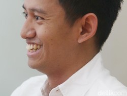 Pesan Stafsus Milenial Presiden soal Corona: Setop Hangout Tak Penting