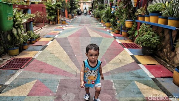 Melihat Kampung Papanggo yang Asri dan Penuh Warna
