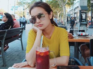 Ngopi hingga Makan Bibimbap Jadi Kesukaan si Cantik, Michelle Ziudith