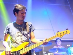 Rai DMASIV Siap Lepas Status Duda, Netizen Fokus Gelar Calon Istrinya