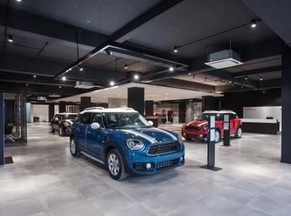Diler Baru MINI, Keren!