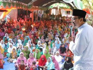 Warga NU Kota Minyak Sambut Gus Ipul dengan Salam Dua Jari