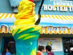 Kuning Cantik Dessert Terbaru di Disney California Adventure Park