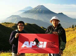 Mengenal Asosiasi Pemandu Gunung Indonesia