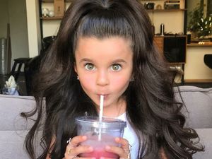 Punya Rambut Lebat Berkilau, Gadis Cilik Ini Jadi Mirip Boneka