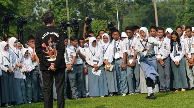 Drama 'Hijaber' di Era Soeharto (EMBG)