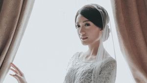 Penampilan Calon Istri Raditya Dika saat Pengajian Jelang Nikah