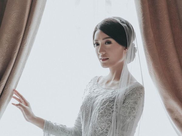 Penampilan Calon Istri Raditya Dika saat Pengajian Jelang Nikah