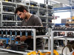 Naik Tipis, Harga Bitcoin Hari Ini Rp 842 Juta