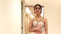 Resmi Cerai, Ini Gaya Gracia Indri yang Tampil Cantik Bergaun Feminin