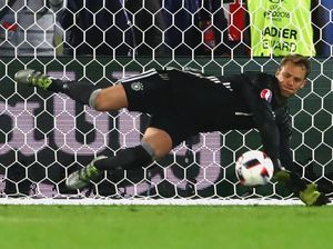 Heynckes: Neuer Berambisi Besar Main di Piala Dunia, tapi ... Heynckes: Neuer Berambisi Besar Main di Piala Dunia, tapi ...