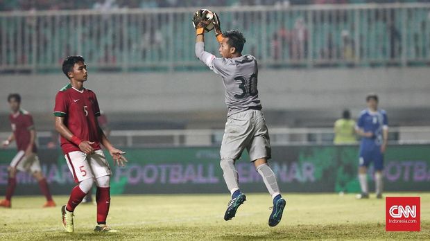 Andritany digantikan Awan Setho saat Timnas Indonesia vs Uzbekistan.