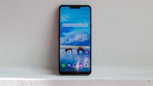 Penampakan LG G7 ThinQ, Android Jagoan Mirip iPhone X