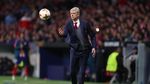 Malam Terakhir Wenger di Eropa Bersama Arsenal: Murung, Tertunduk, Gigit Jari