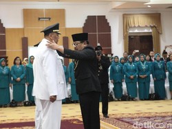 Lantik Pj Bupati, Gubernur Jatim Minta ASN Jaga Netralitas