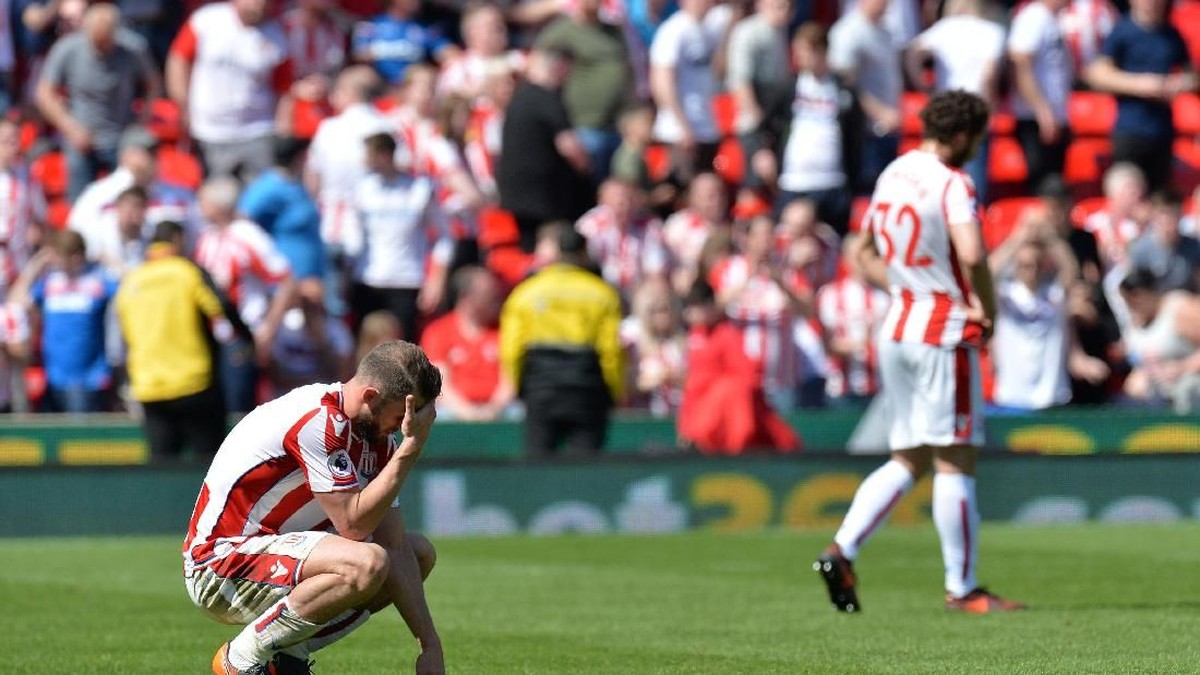 Stoke City terdegradasi dari Premier League (Peter Powell/Reuters)