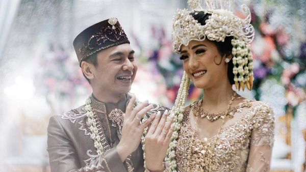 Raditya Dika Resmi Menikah hingga Ashanty dan Aurel yang Makin Kompak