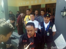 Jenguk Bocah Dihukum Mandi Oli di Sleman, Ini Tanggapan KPAI