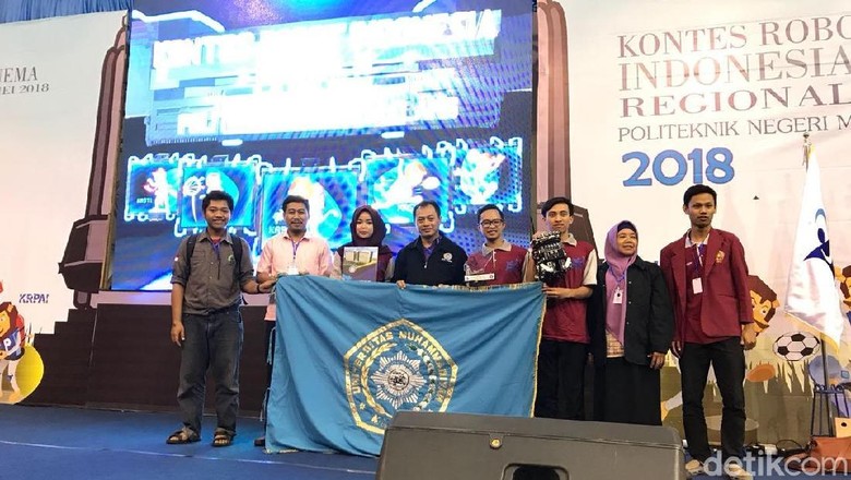 Robot DOME UMM Sabet Juara I Kontes Robot Indonesia 2018
