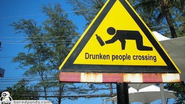 Kocak! Rambu Peringatan yang Bikin Pengendara Bingung