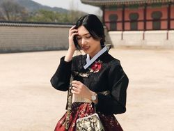 Dian Sastro hingga Isyana Sarasvati Cantik Banget Pakai Hanbok