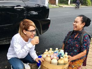 Kocaknya Ekspresi Evelyn,  Mantan Istri Aming, Kalau Lagi Makan