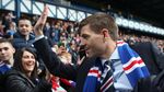 Dari Merah, Gerrard Jadi Biru