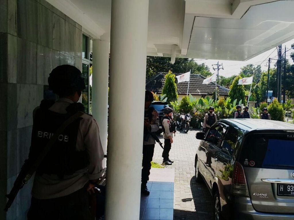 Begini Teknis Patroli Brimob Jelang Pilkada yang Disoal Gerindra Begini Teknis Patroli Brimob Jelang Pilkada yang Disoal Gerindra