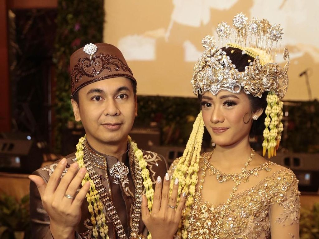 Ngidam Berat, Anissa Aziza Berusaha Dapatkan Telur Gulung Ngidam Berat, Anissa Aziza Berusaha Dapatkan Telur Gulung