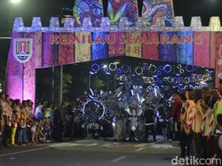Kemilau Gaya di Semarang Night Carnival 2018