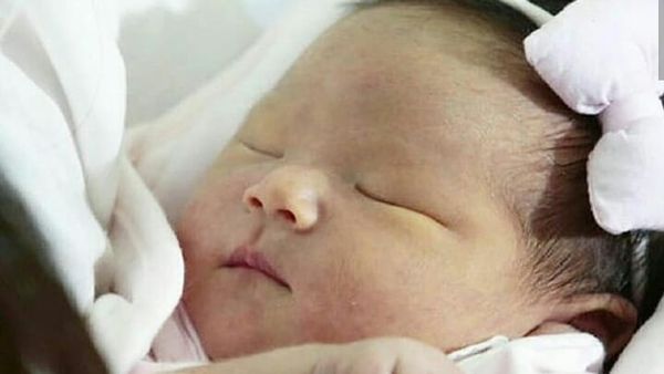 Namanya Unik, Putri Franda-Samuel Ini Cukup Dipanggil Vesya