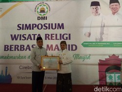 Banyak Masjid Tua, Cirebon Dijadikan Destinasi Wisata Religi Berbasis Masjid