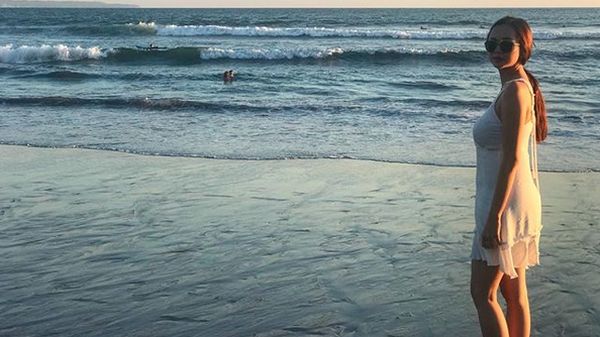 Main-main di Pantai Bersama Aura Kasih