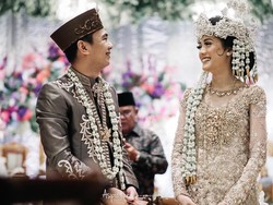 Malam Pertama, Raditya Dika dan Anissa Aziza Diganggu Hantu?