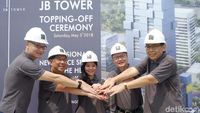 Tutup Atap JB Tower