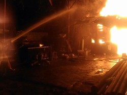 Kontrakan di Gambir Terbakar karena Kompor Gas, Tak Ada Korban Jiwa