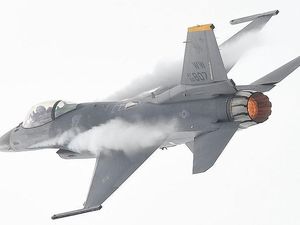 Pentagon Protes ke China Atas Serangan Sinar Laser ke Pilot AS
